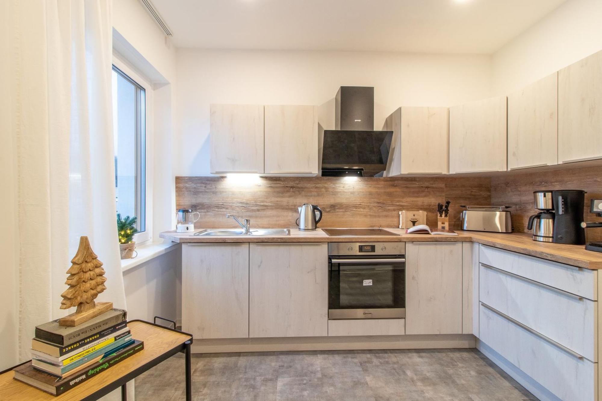 Stilvolles City-Apartment I Netflix I Wlan L Stellplatz I Zentral Schwarzenberg  Exterior foto