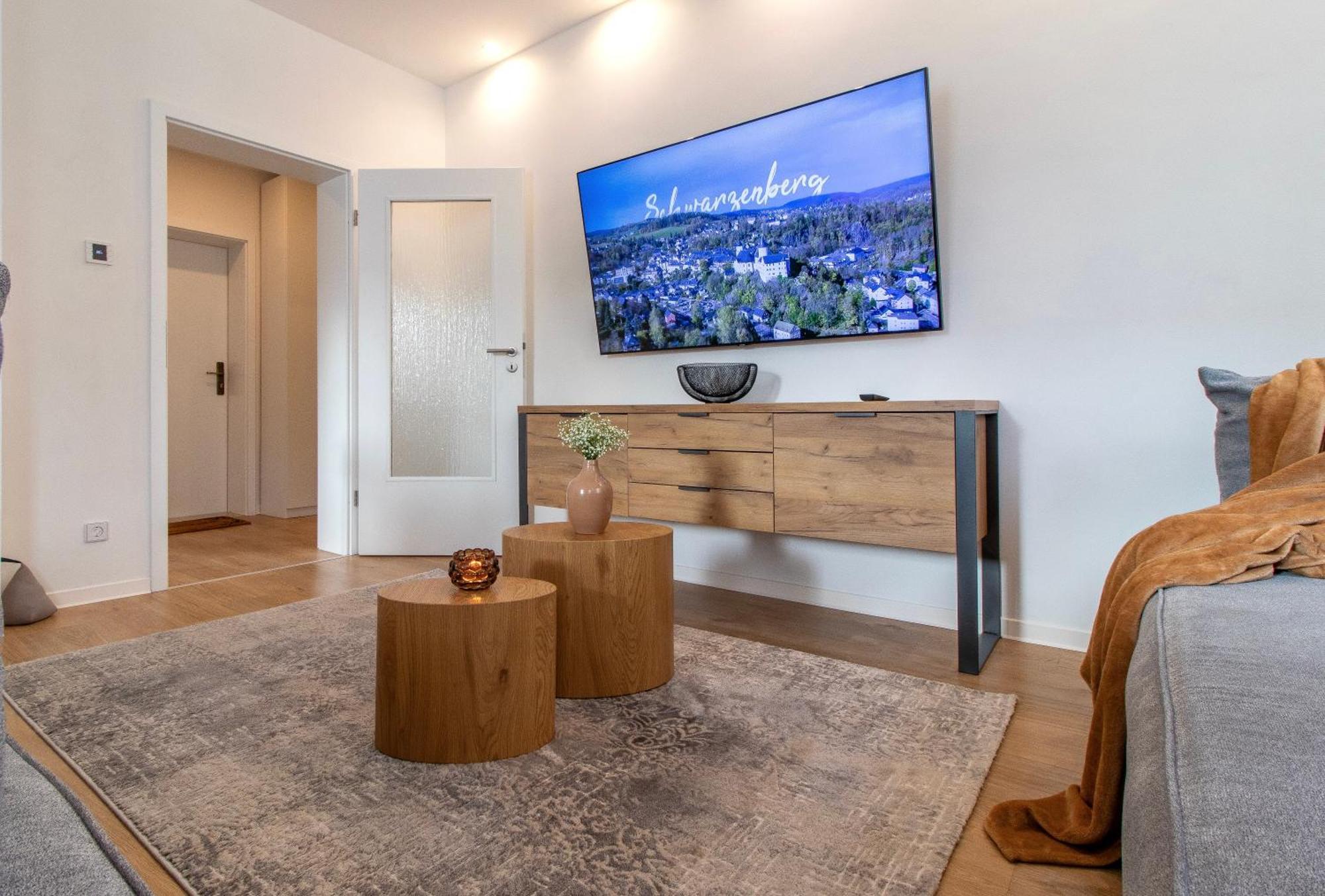 Stilvolles City-Apartment I Netflix I Wlan L Stellplatz I Zentral Schwarzenberg  Exterior foto